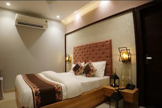 Narison Hotel bedroom